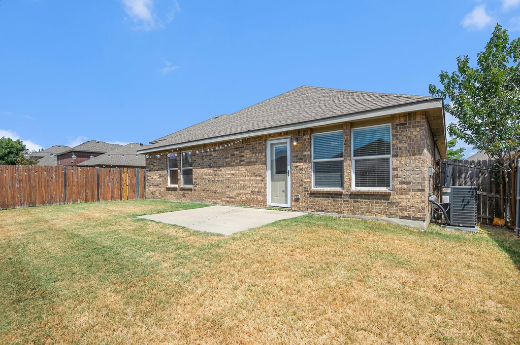 2308 Horseback Trail - Photo 23
