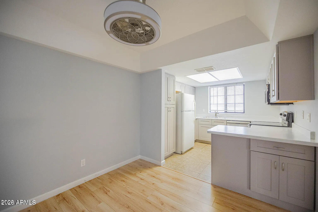 1905 E University Drive - Photo 3