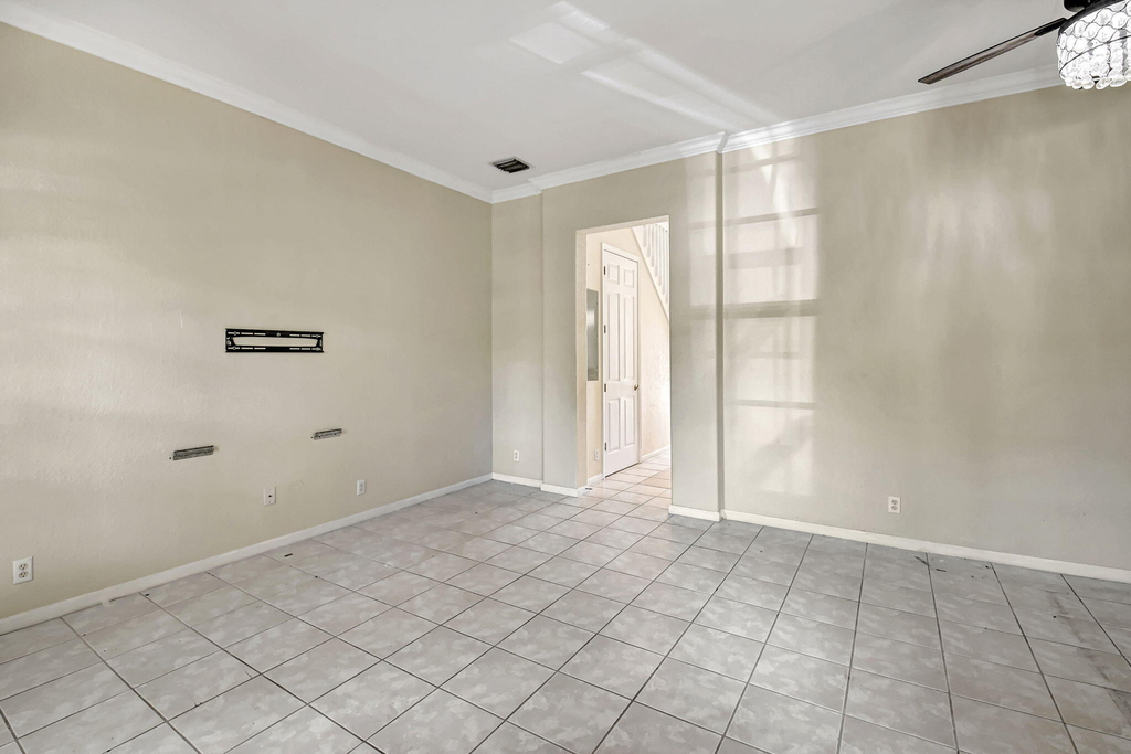 608 Nw 25th Avenue - Photo 2