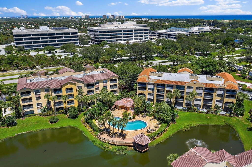 700 Uno Lago Drive - Photo 46