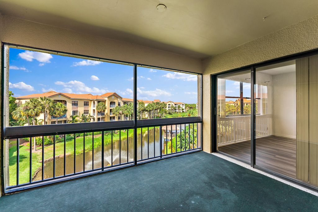 700 Uno Lago Drive - Photo 27