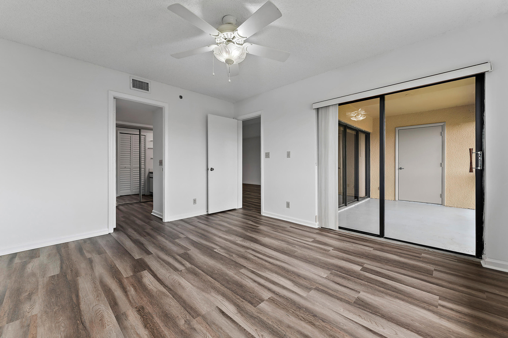 700 Uno Lago Drive - Photo 66