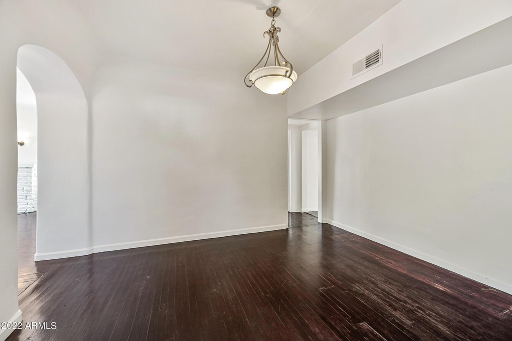 3949 E Earll Drive - Photo 7