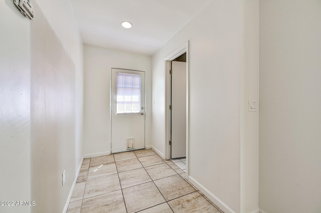 3949 E Earll Drive - Photo 16