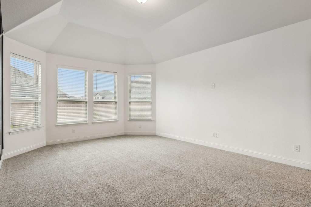 906 Overton Avenue - Photo 11