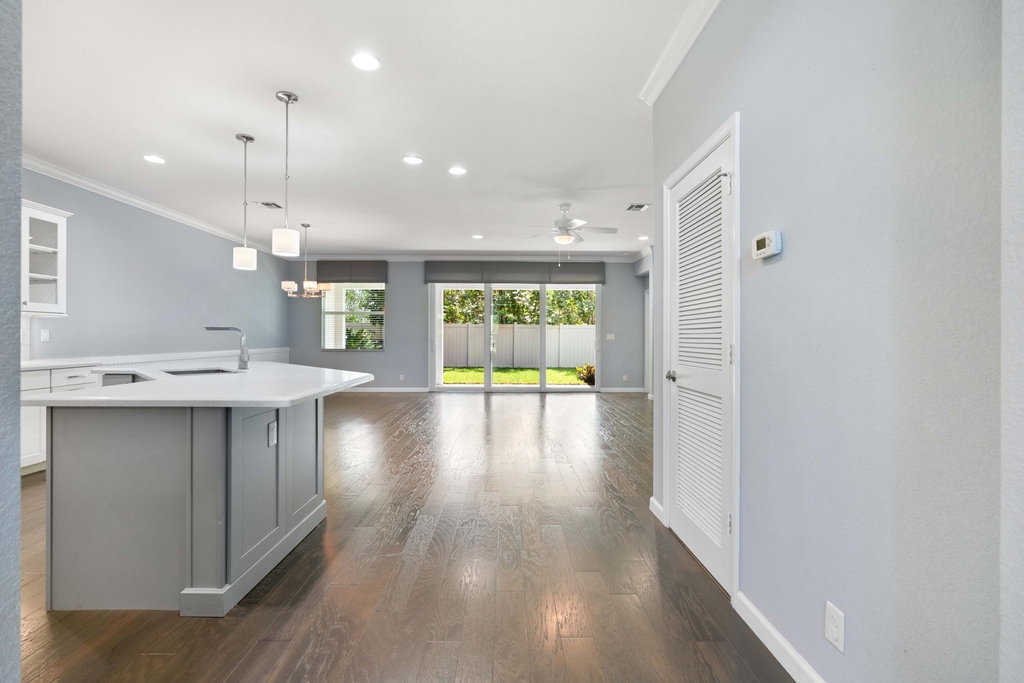 7018 Limestone Cay Road - Photo 7