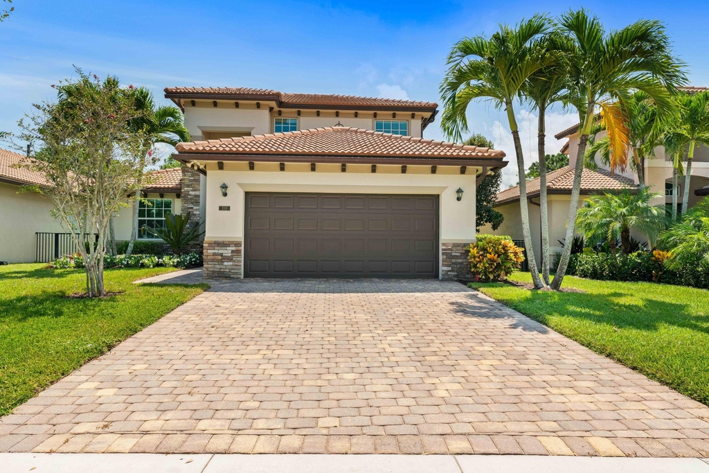 7018 Limestone Cay Road - Photo 2