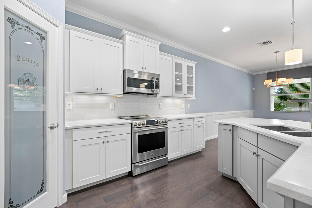 7018 Limestone Cay Road - Photo 11