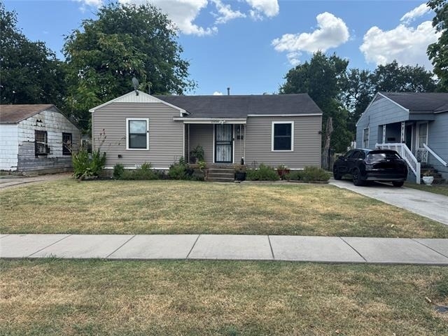 2454 Lea Crest Drive - Photo 0
