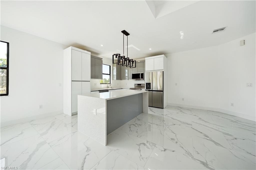 4309 Nw 38th Avenue - Photo 3