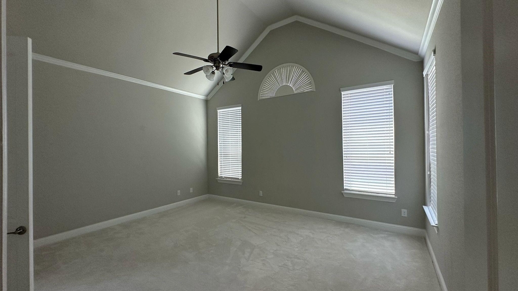 8533 Pine Valley Drive - Photo 15