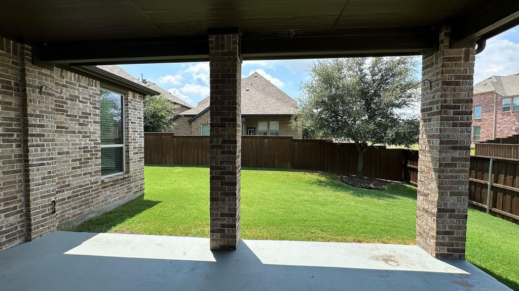8533 Pine Valley Drive - Photo 33