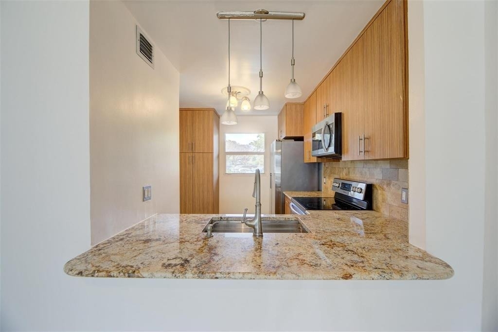113 Royal Park Drive - Photo 4