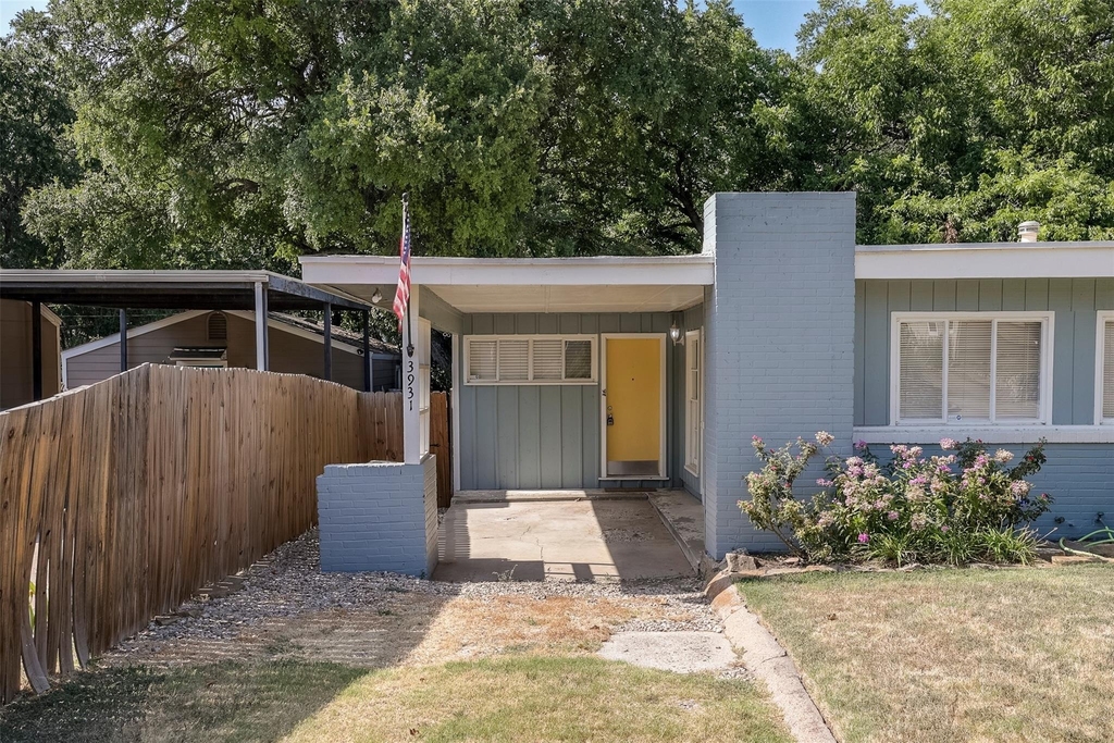 3931 Dexter Avenue - Photo 2