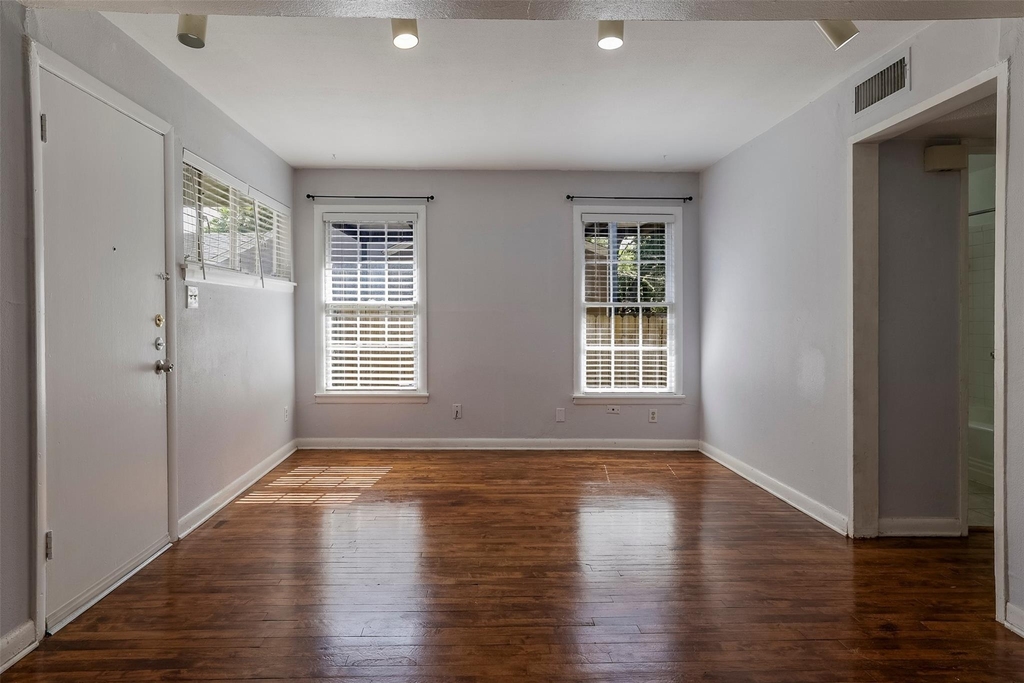 3931 Dexter Avenue - Photo 6