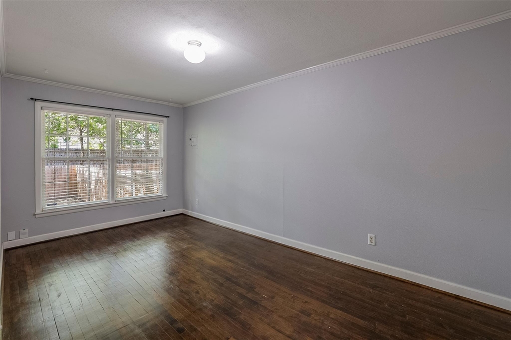 3931 Dexter Avenue - Photo 9