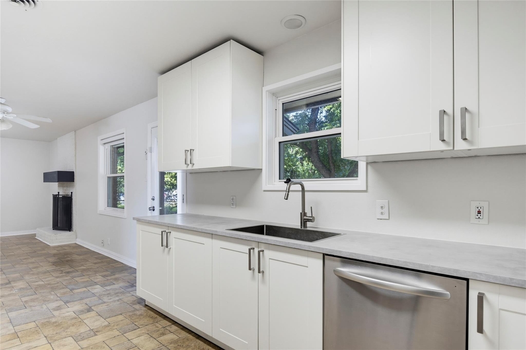 4205 Keeter Drive - Photo 13