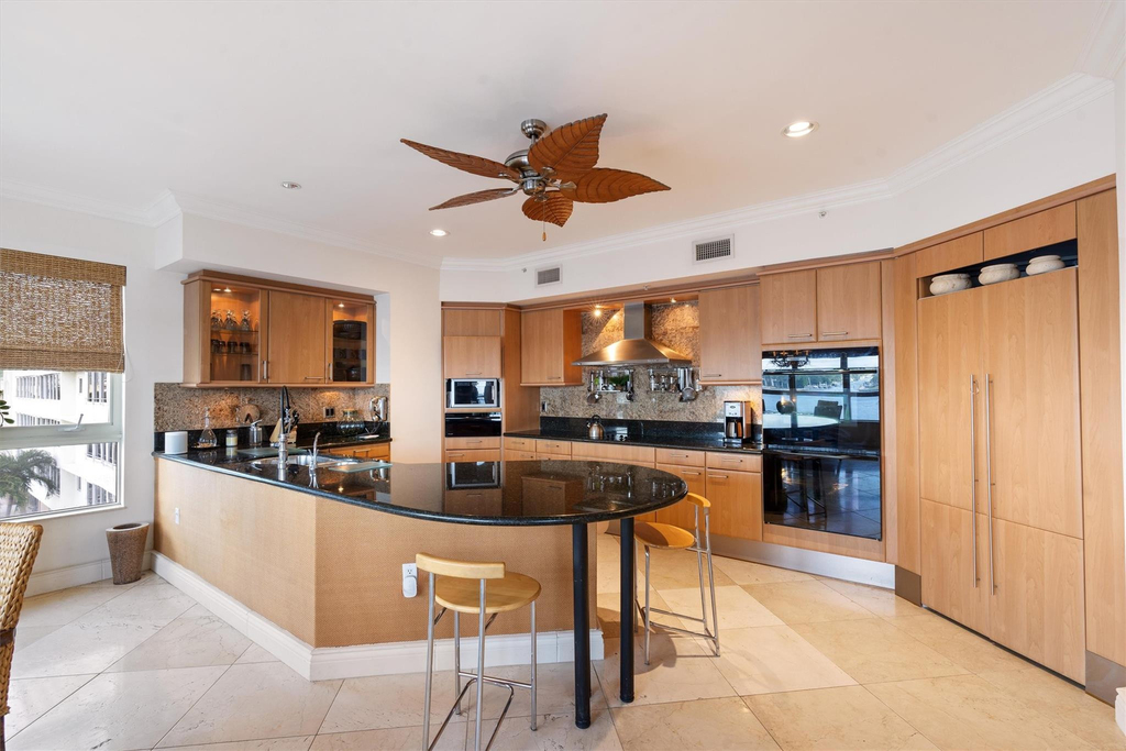 209 N Birch Road - Photo 2