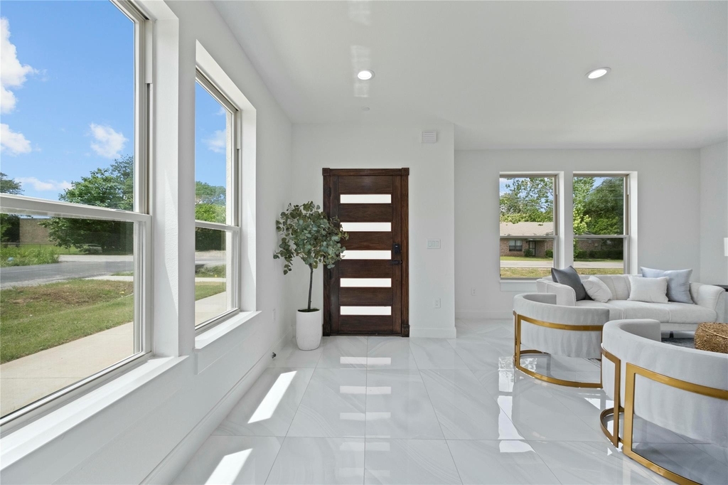 6141 Sachse Street - Photo 1