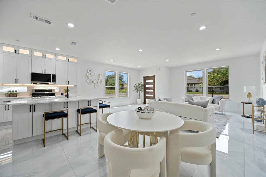 6141 Sachse Street - Photo 7