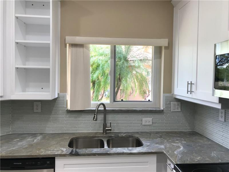 5766 Nw 127th Terrace - Photo 9