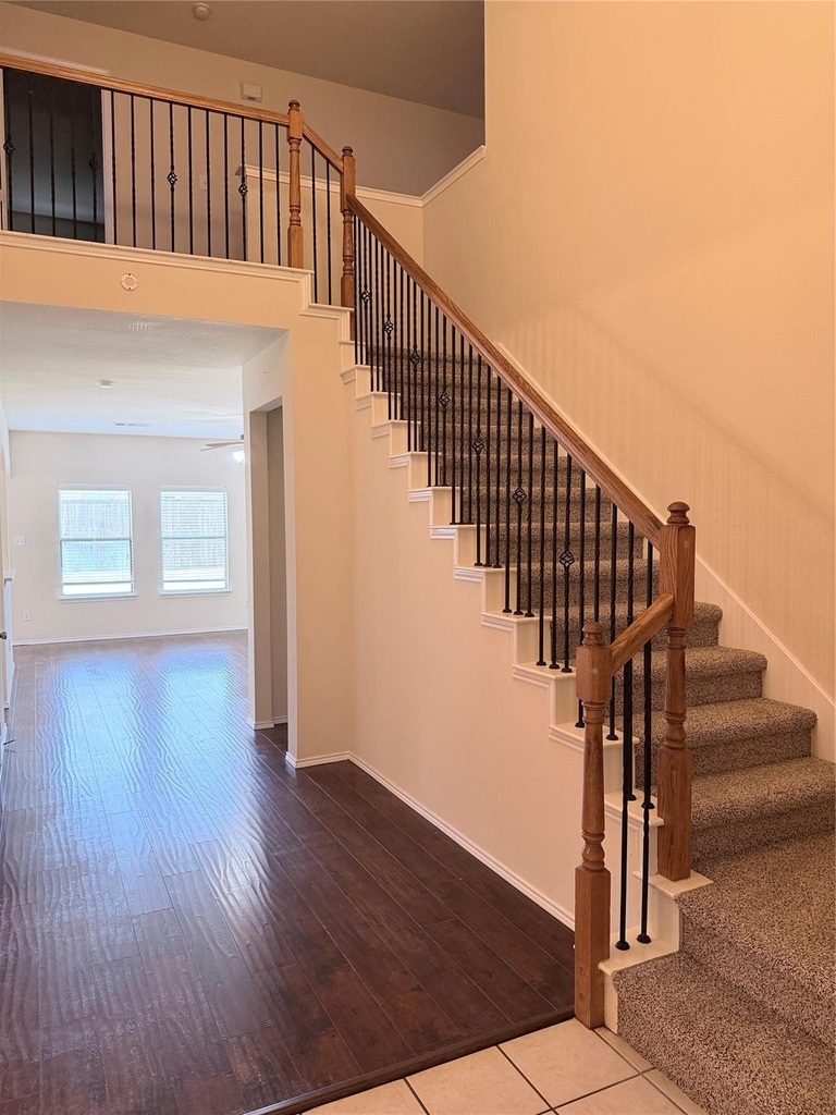 3200 Nandina Street - Photo 1
