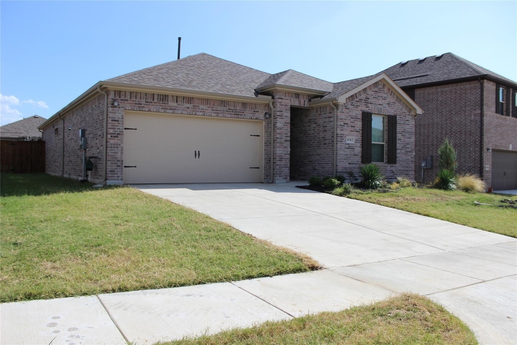 1012 West Drive - Photo 1