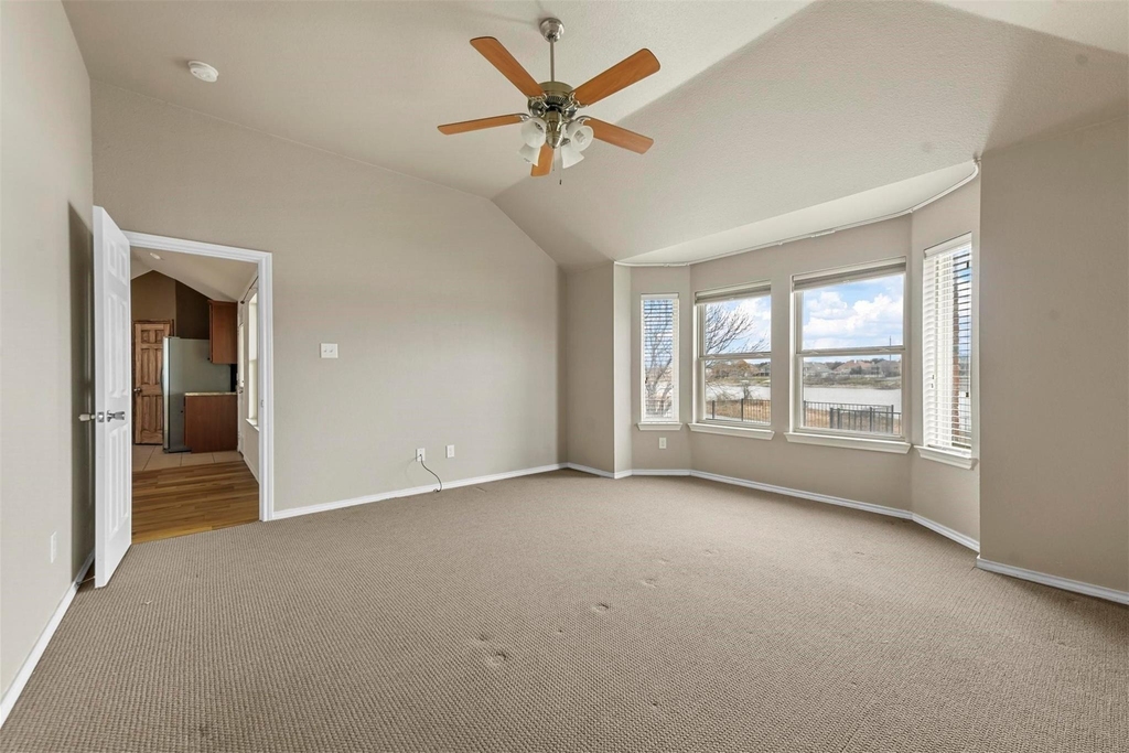 5533 Grenada Drive - Photo 5