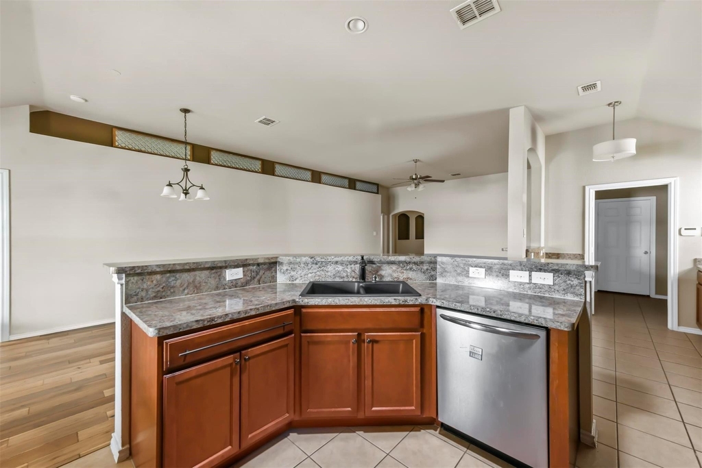 5533 Grenada Drive - Photo 10