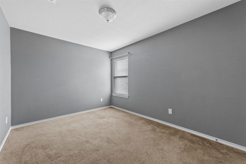 5533 Grenada Drive - Photo 18