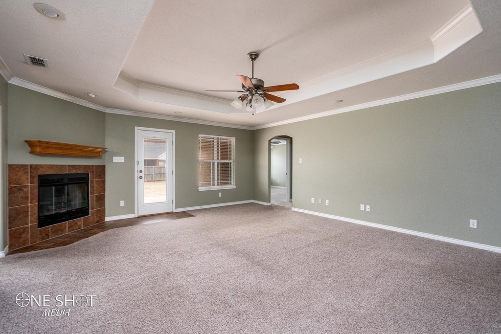 210 Ruger Street - Photo 3