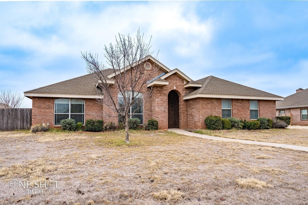 210 Ruger Street - Photo 0