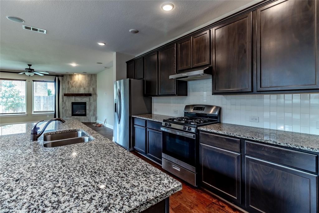 1609 Cedar Crest Drive - Photo 5