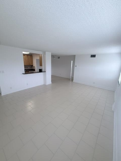 2555 Ne 11th Street - Photo 8