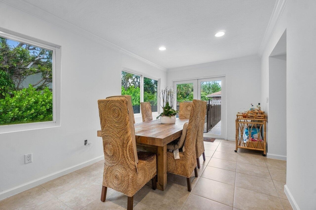 125 Gregory Place - Photo 5