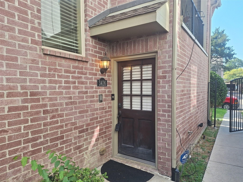 3416 Westminster Avenue - Photo 3