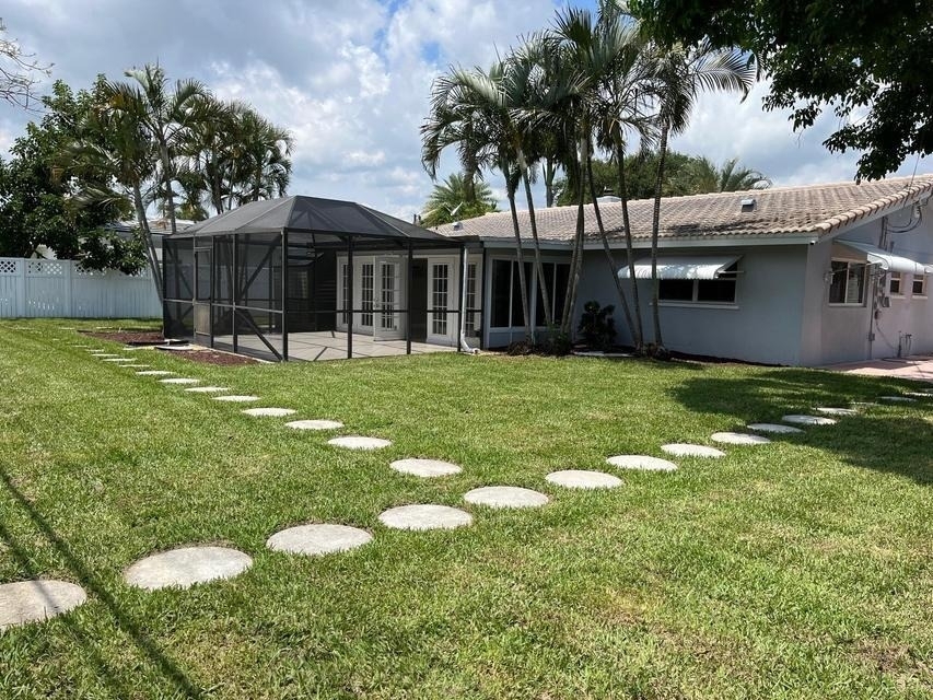 1288 Sw 7th Street - Photo 4