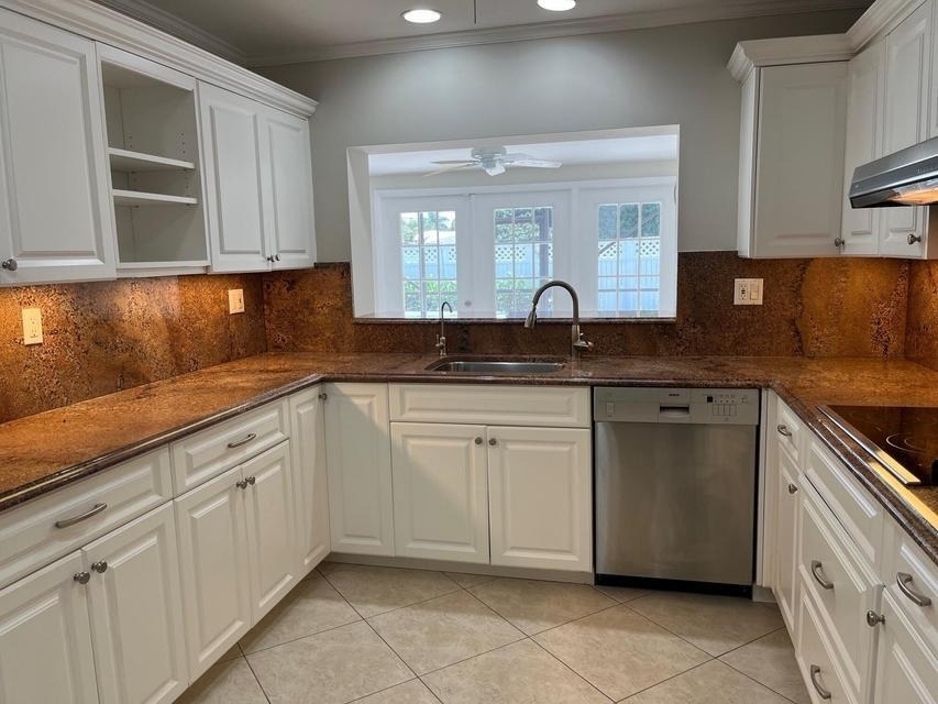 1288 Sw 7th Street - Photo 9