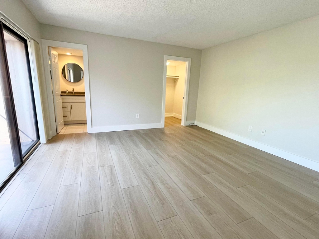 825 Center Street - Photo 22