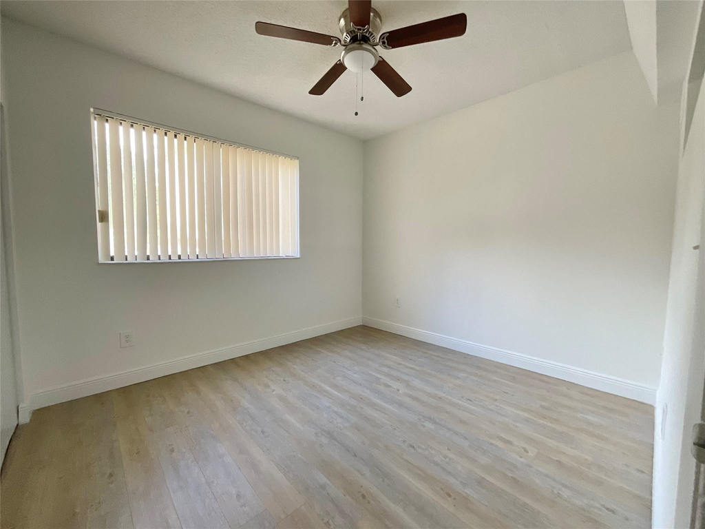 9517 Fontainebleau Boulevard - Photo 6