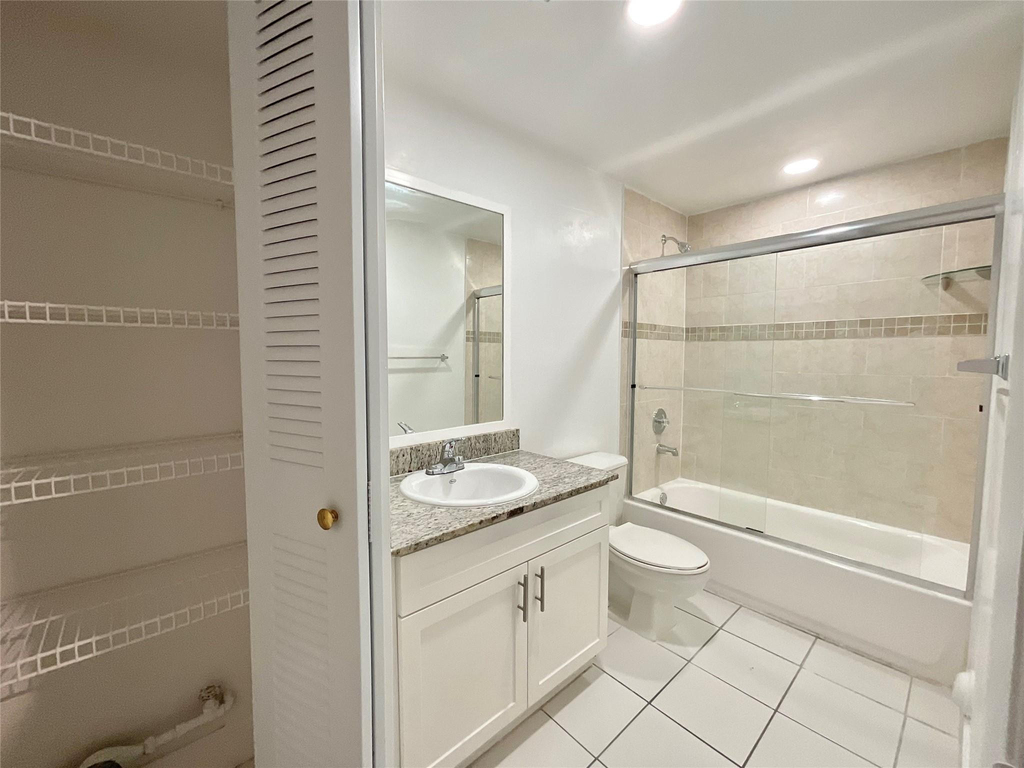 9517 Fontainebleau Boulevard - Photo 5