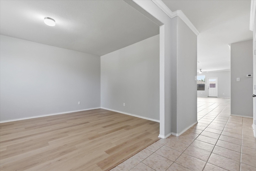 3116 Layla Creek Drive - Photo 3