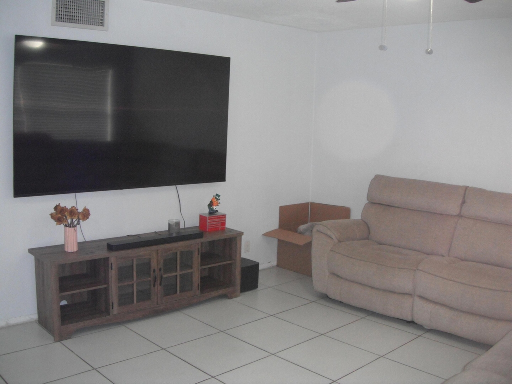 4169 Sw 67th Avenue - Photo 1