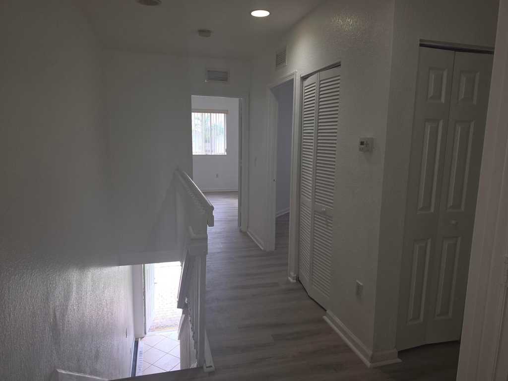 2603 Sw 82nd Avenue - Photo 8