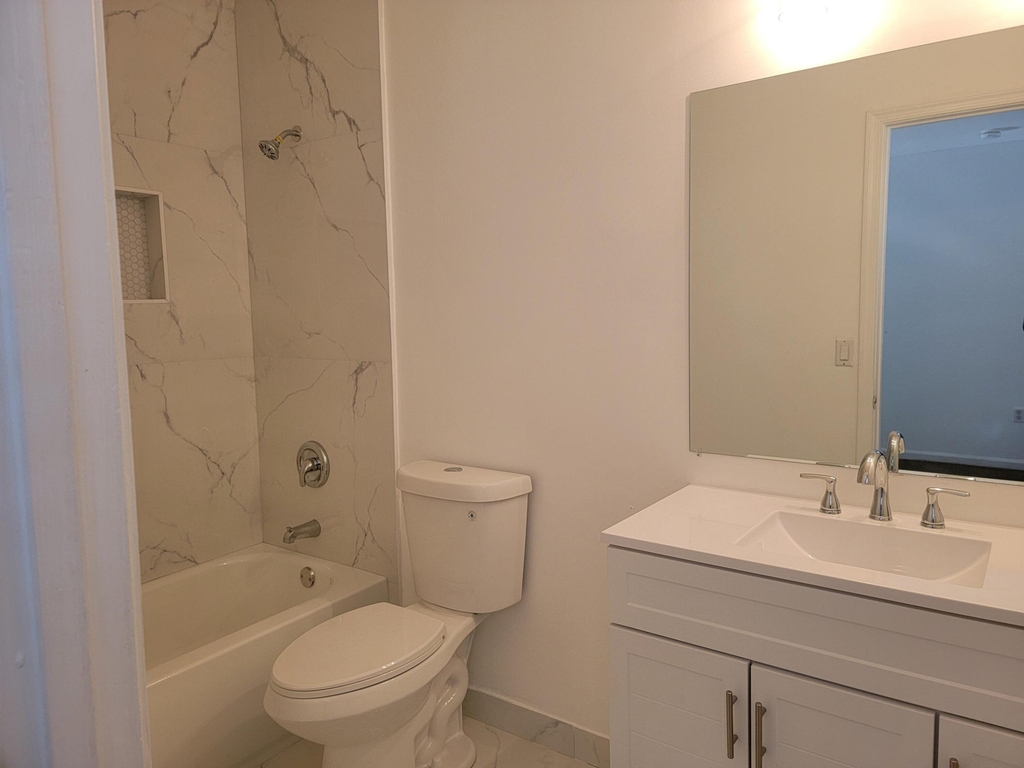 2603 Sw 82nd Avenue - Photo 8