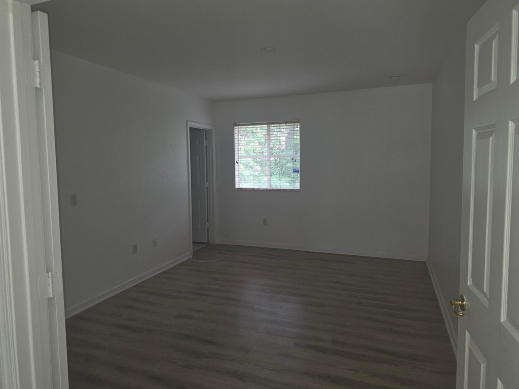 2603 Sw 82nd Avenue - Photo 9