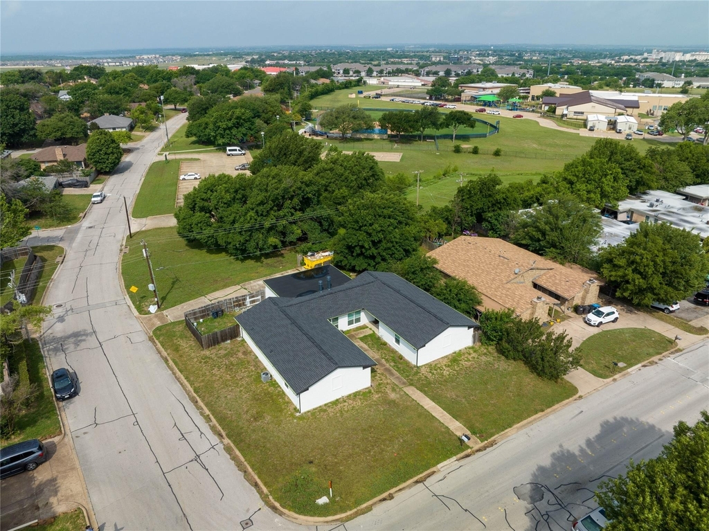 6824 Trail Lake Drive - Photo 17