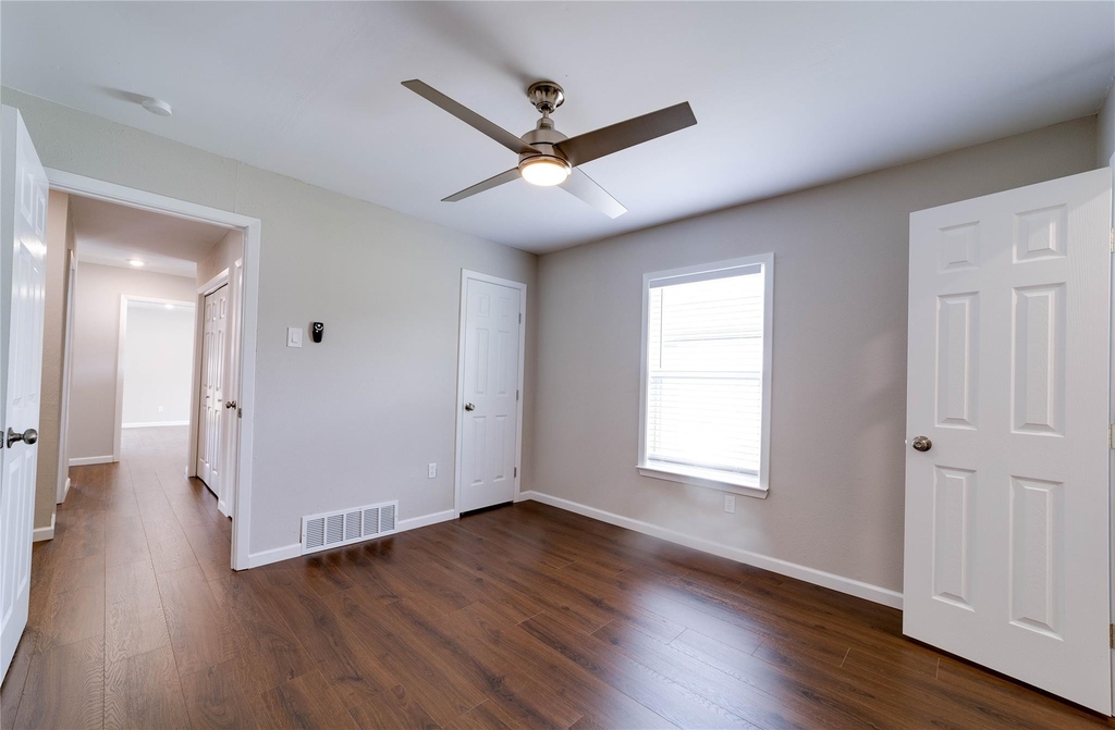 6824 Trail Lake Drive - Photo 13