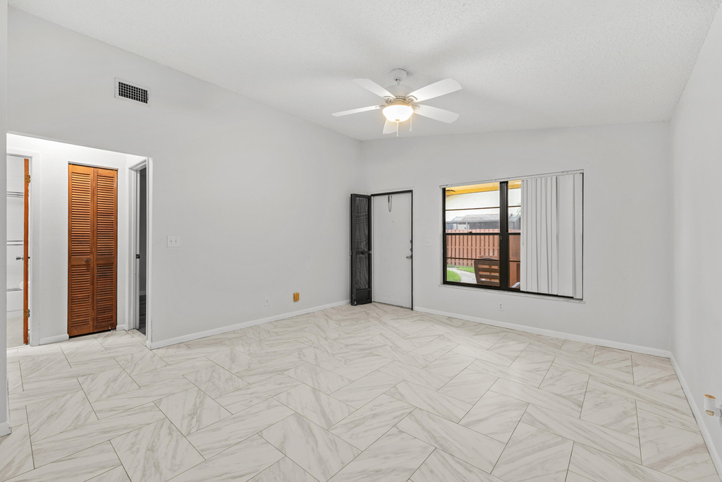 8019 Se Villa Circle - Photo 11