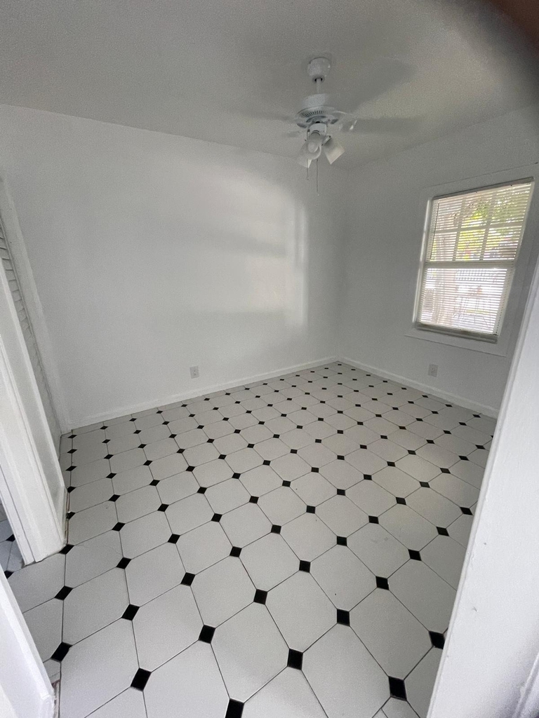 715 8th Avenue N - Photo 5